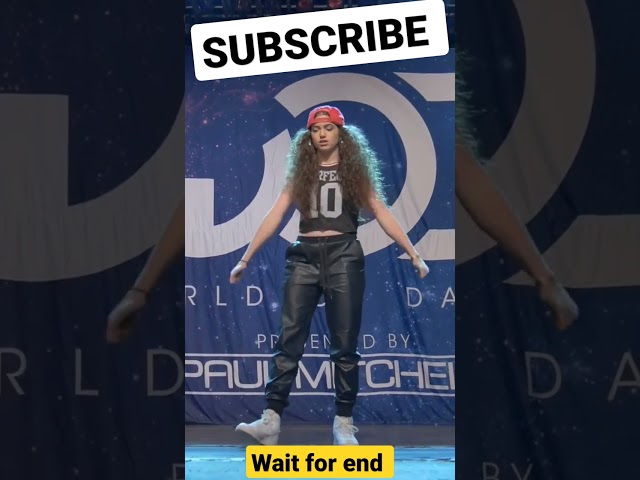 dytto dance on stage like pro girl dance robotic #dance #wodatl15 #roboticdance
