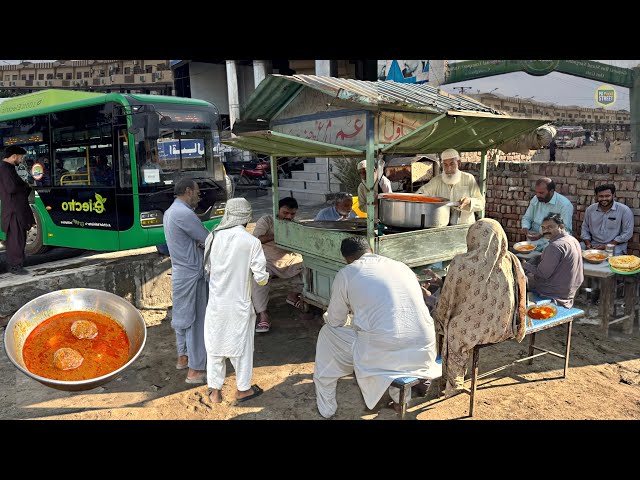 Hidden Lari Adda Breakfast 😍 | Real Desi Nashta at Sargodha Bus Terminal 🇵🇰