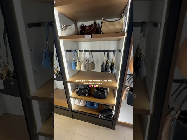 come with me to get the teri shoulder bag from the coach outlet #coach #coachoutlet #coachpurse