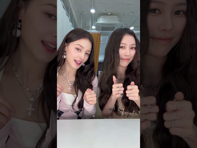 game boy🎮 #모모랜드 #MOMOLAND #JANE #NANCY