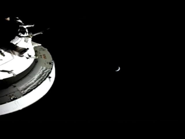 Artemis II astronauts regain communication with Earth after 40-minute blackout