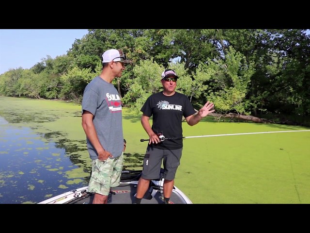 How Dean Rojas skips and CURVES a frog - bass fishing physics