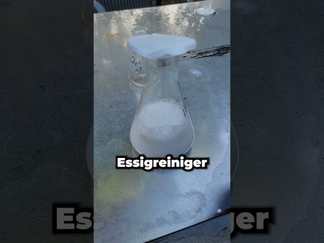 Just don't mix cleaning products, okay? #experiment #science #chemistry #science