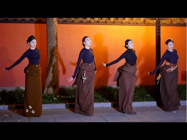 Beautiful Tibetan four sisters, classic and graceful Tibetan dance "Gesangla“