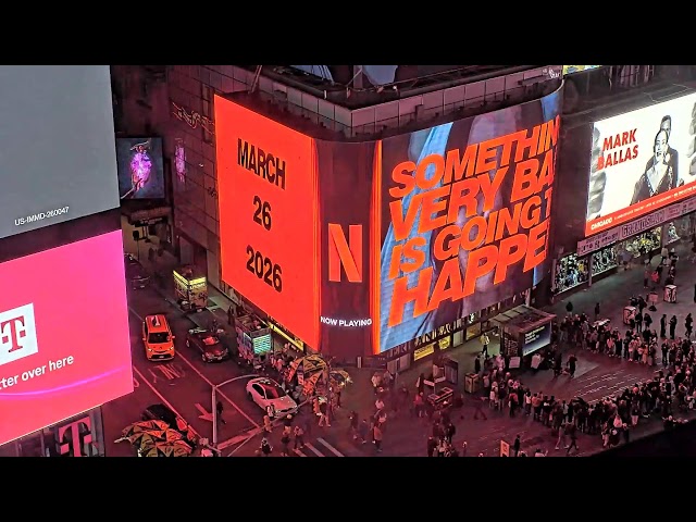 Times Square: 1540 Broadway View Live