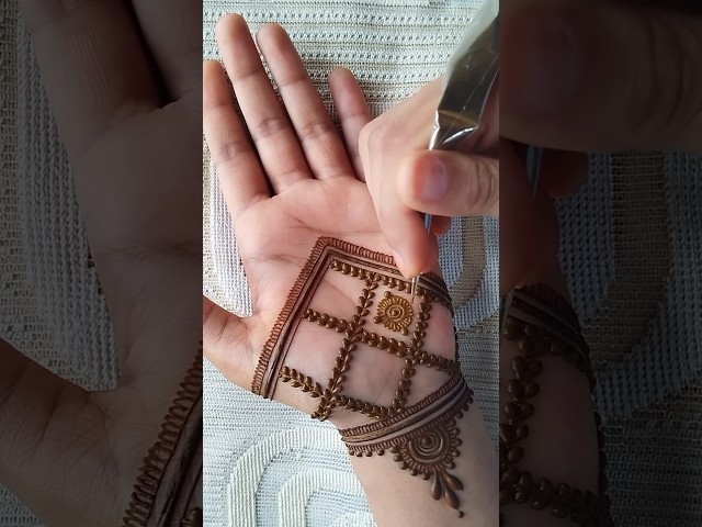 Simple mehndi design | Easy mehndi design | mehndi design | Front hand mehndi design #mehndi #henna