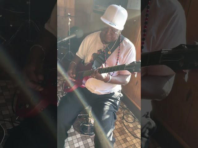 Big Daddy Fox doing his thang