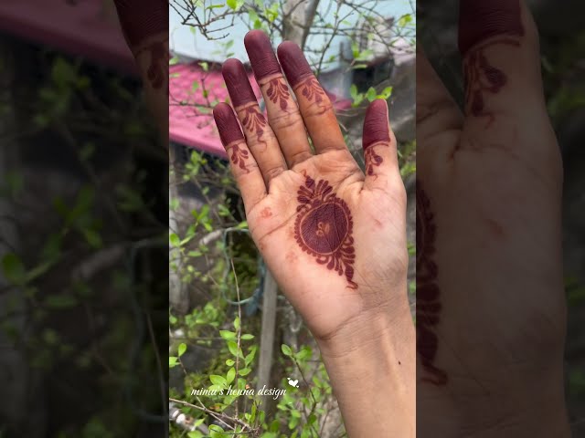 Colour transformation of our organic mehndi🫠🌷 #henna #hennaartist #trending #viralvideo