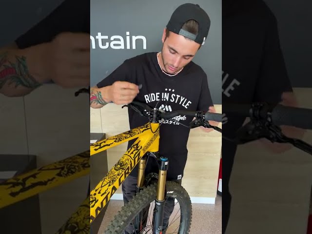 How does a professional rider protects his mtb? | Alex Marin shows you