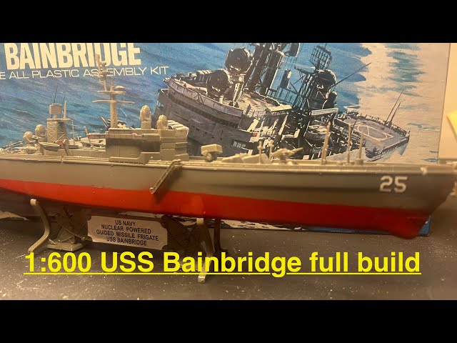 Atlantis models USS BainBridge  nuclear powered guided Missile  frigate 1:600  full build