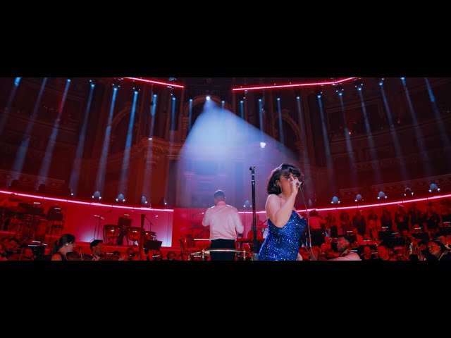 RAYE - Flip A Switch. (Live at The Royal Albert Hall)