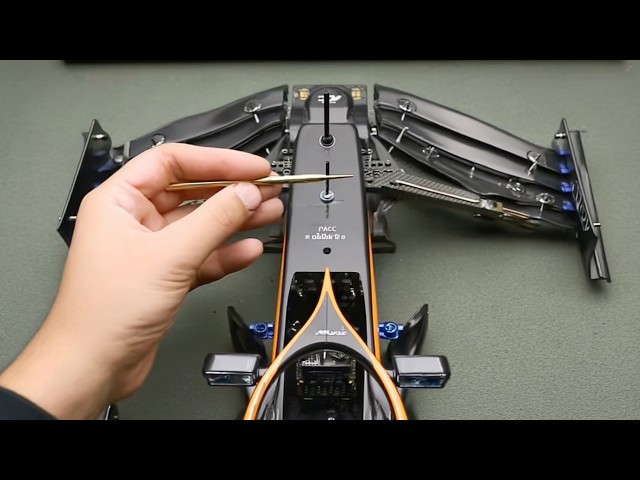 Man Builds Hyperrealistic F1 RACING CAR at Scale | McLaren Replica by ‪@OMGscaleworks