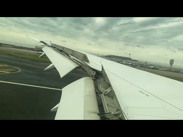 AIRPLANE WINDOW VIEW-LANDING