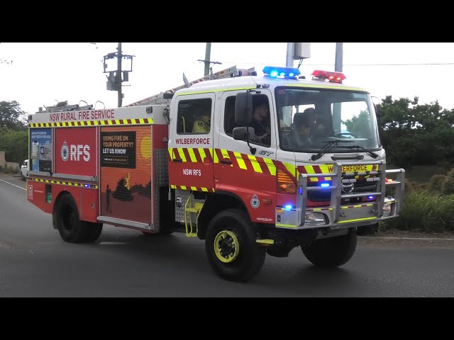 [NSW RFS] Wilberforce Pump Responding with Air Horn | Grass Fire