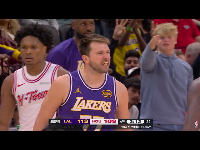 Luka Dončić COULDN'T MISS in 4Q vs Houston 🤯 | March 18, 2026