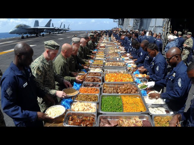 How Aircraft Carrier Crews Eat, Shower & Sleep on Aircraft Carrier