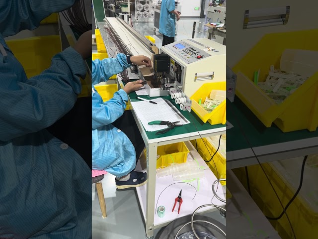 Automatic wire cutting and stripping machine for our wire harness #Cable