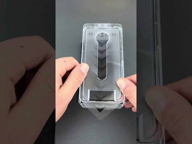 Hilfe für die korrekte Montage der 3 in 1 Schutzfolie | EvoTech