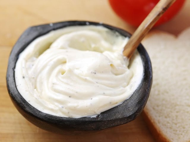 The Food Lab: Homemade Mayonnaise in Two Minutes or Less