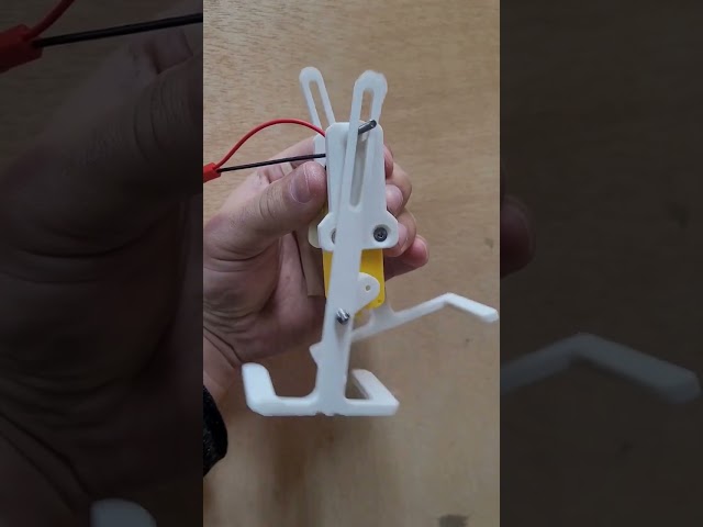 Designing an easily assembled and 3D printed walking robot for STEM classes #stemeducation #maker