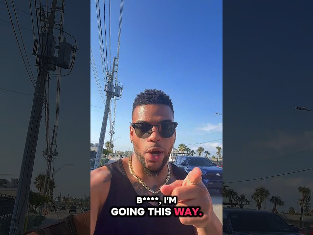 Women HATE When You IGNORE Them #shorts #relationship #dating #redpill #attraction #datingcoach