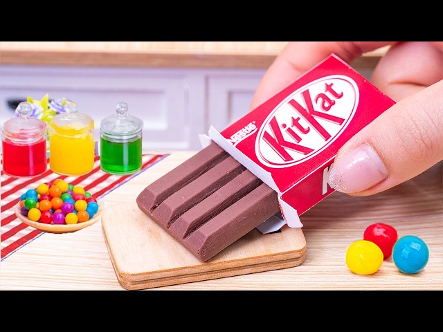 Amazing KitKat Cake Dessert | What If You Make Miniature Chocolate Cakes Using KitKat?
