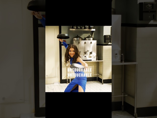 she’s just a little girl #zendaya #shorts #disney