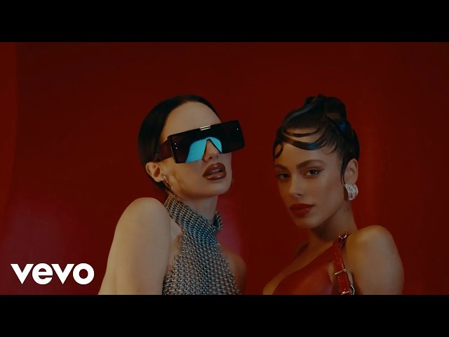 TINI, La Joaqui, Steve Aoki - Muñecas (Video Oficial)