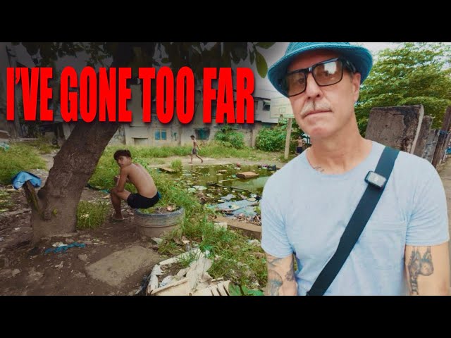 I Follow a Girl Deep Into a Philippine Slum 🇵🇭
