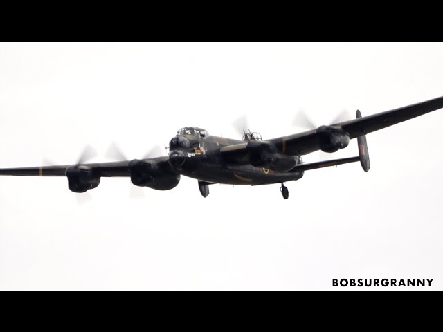 🇬🇧 Lancaster Bomber Emotional Return to RIAT 2025